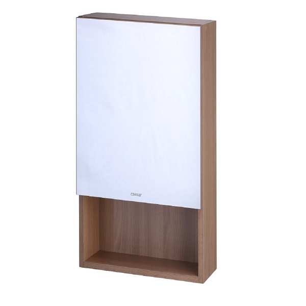 Tủ gương phòng tắm Caesar EM0145W với thiết kế hiện đại, có đèn led giúp bạn tự tin hơn trong việc trang điểm và chăm sóc bản thân. Tủ gương này cũng tối ưu hóa không gian phòng tắm với nhiều ngăn để đồ, giúp bạn dễ dàng tìm kiếm và lưu trữ đồ dùng cá nhân.