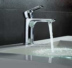 voi-chau-rua-lavabo-nong-lanh-cao-cap-huge-h800v