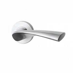 tay-nam-gat-ysl-011us32d