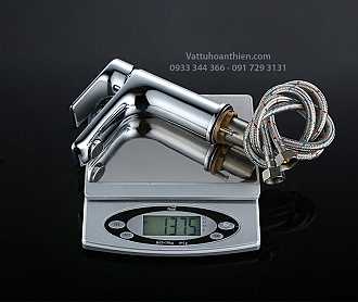 voi-chau-rua-lavabo-nong-lanh-cao-cap-huge-h800v