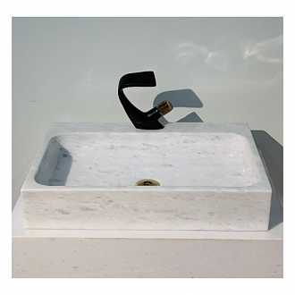lavabo-da-tu-nhien-chu-nhat-khoet-lo-tcn28b